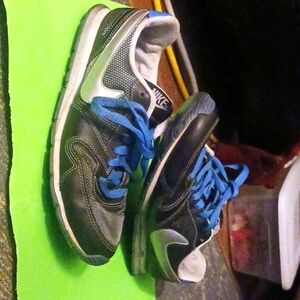 Women's Nike Athletic Shoe